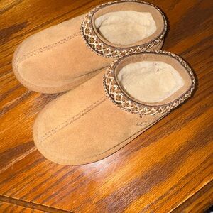 Tasman Uggs